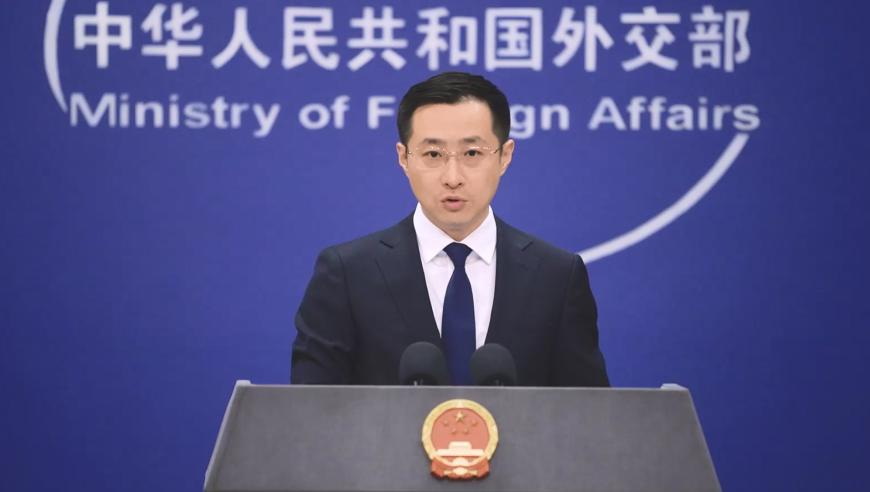 四肖八码期期中特,广西一银行门口有人抢钱系谣言,典故解疑_免费版V5.76
